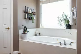 155 Comanche Cir, Hutto, TX 78634 - Photo 19