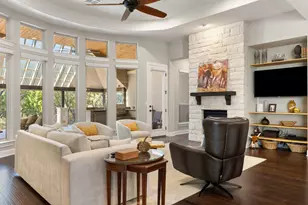 916 Morning Moon Cir, Austin, TX 78732 - Photo 17