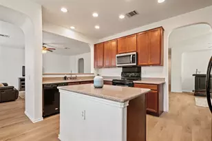 6317 Baythorne Dr, Austin, TX 78747 - Photo 15