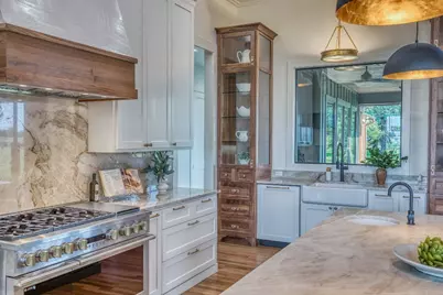 104 Hartfield Hill Lane, Round Top, TX 78954 - Photo 11