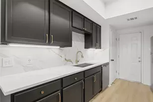 2622 Gwendolyn Ln, Austin, TX 78748 - Photo 11