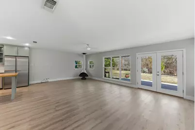 7607 Silverplume Circle, Austin, TX 78757 - Photo 5