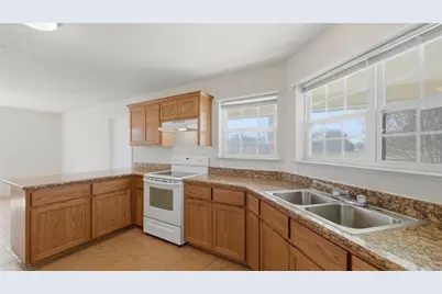 369 Young School House Road, Smithville, TX 78957 - Photo 7