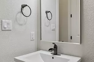 16313 Leopold Trail, Austin, TX 78738 - Photo 21