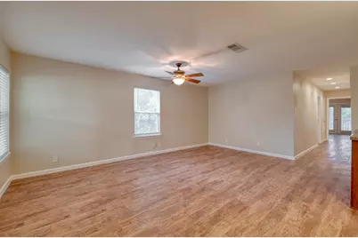 2700 Catalina Drive #B, Austin, TX 78741 - Photo 5