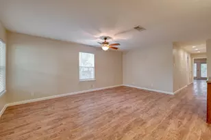 2700 Catalina Dr, Austin, TX 78741 - Photo 5