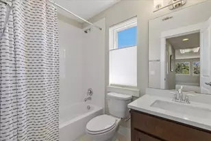 1405 Matthews Ln, Austin, TX 78745 - Photo 27