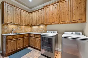 208 Hacienda Pl, Dripping Springs, TX 78620 - Photo 33