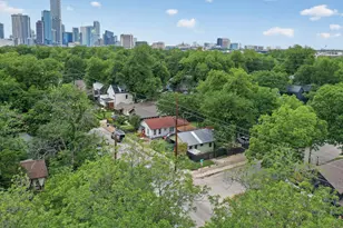 1912 Holly St, Austin, TX 78702 - Photo 9