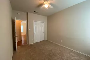 207 Brown St, Hutto, TX 78634 - Photo 27