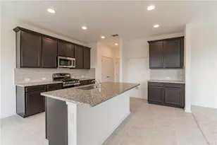 233 Trailside Ln, Bastrop, TX 78602 - Photo 5