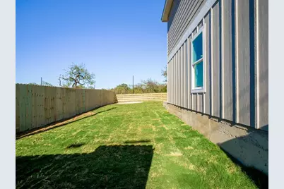 303 Cedarhill Drive, Granite Shoals, TX 78654 - Photo 21