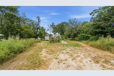 503 Main Street, Martindale, TX 78655 - Photo 35