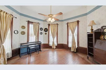 503 Main Street, Martindale, TX 78655 - Photo 9