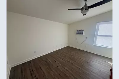 527 W San Antonio Street #2, San Marcos, TX 78666 - Photo 7