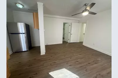 527 W San Antonio Street #2, San Marcos, TX 78666 - Photo 13