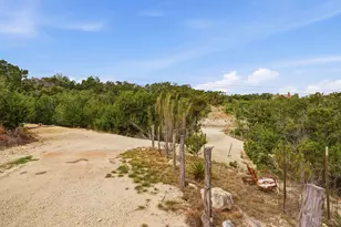 530 Pioneer Trail, Dripping Springs, TX 78620 - Photo 15