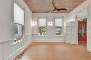 904 Willow St, Austin, TX 78702 - Photo 3