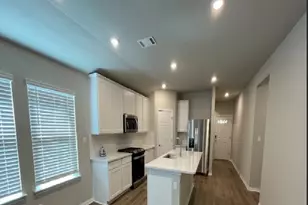 125 Sun Grv Trl, Georgetown, TX 78628 - Photo 9