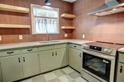 601 Elm Street, Bastrop, TX 78602 - Photo 7