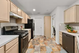 9104 Elm Creek Cove, Austin, TX 78736 - Photo 11