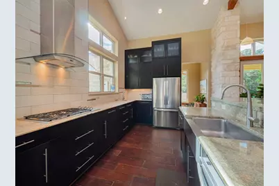 335 La Reata Trail, Smithville, TX 78957 - Photo 9