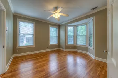 720 Sparks Avenue, Austin, TX 78705 - Photo 9