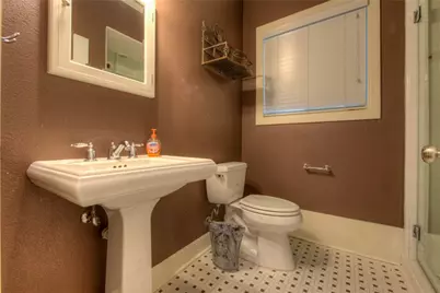 720 Sparks Avenue, Austin, TX 78705 - Photo 19