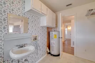 829 State Hwy 21 Hwy W, Cedar Creek, TX 78612 - Photo 21