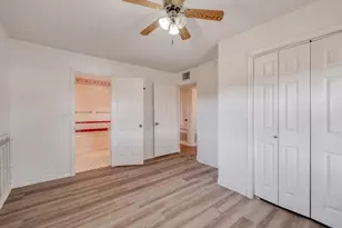 829 State Hwy 21 Hwy W, Cedar Creek, TX 78612 - Photo 17