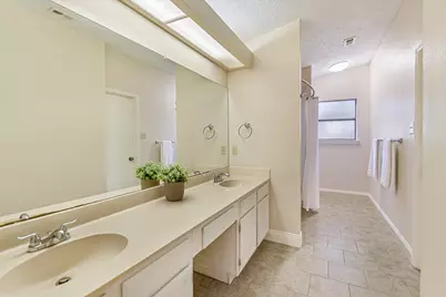 7010 Riverton Drive, Austin, TX 78729 - Photo 7