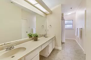 7010 Riverton Dr, Austin, TX 78729 - Photo 7