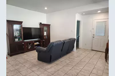 133 Hammond Court, Jarrell, TX 76537 - Photo 17