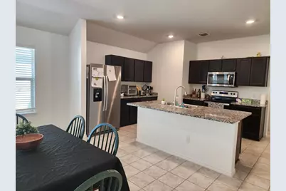 133 Hammond Court, Jarrell, TX 76537 - Photo 3