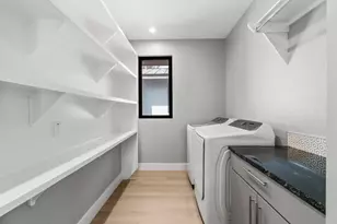 3612 Thompson St, Austin, TX 78702 - Photo 33