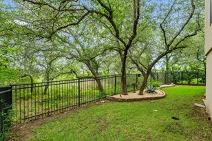 2813 University Club Dr, Austin, TX 78732 - Photo 29