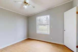 262 Hwy 290 E, Elgin, TX 78621 - Photo 21