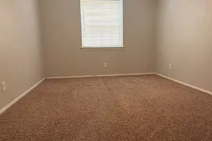 307 E 31st St, Austin, TX 78705 - Photo 11