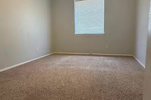 307 E 31st St, Austin, TX 78705 - Photo 9