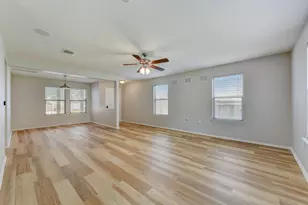 5111 N Hearsey Dr, Austin, TX 78744 - Photo 5