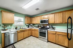 1017 Coronation Way, Pflugerville, TX 78660 - Photo 7