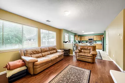 1017 Coronation Way, Pflugerville, TX 78660 - Photo 5