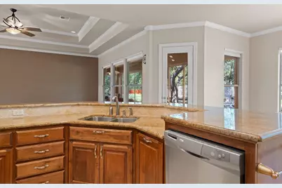 17109 Northlake Hills Drive, Jonestown, TX 78645 - Photo 11