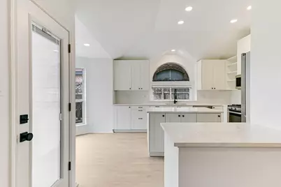 7731 Kiva Drive, Austin, TX 78749 - Photo 9