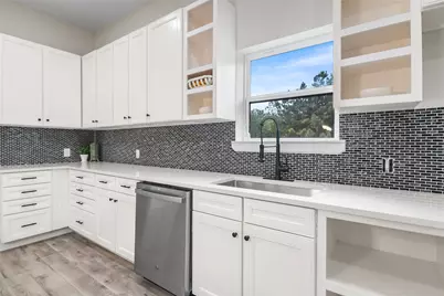 197 S Buckhorn Drive, Bastrop, TX 78602 - Photo 11