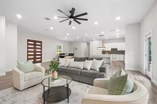 197 S Buckhorn Dr, Bastrop, TX 78602 - Photo 5