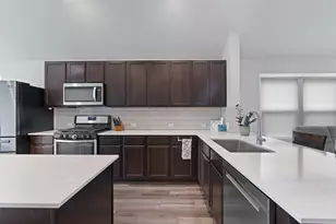 808 Wagon Spoke Wy, Liberty Hill, TX 78642 - Photo 5