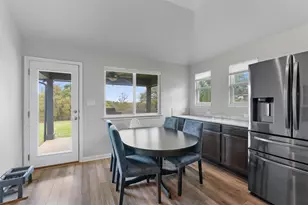 808 Wagon Spoke Wy, Liberty Hill, TX 78642 - Photo 9