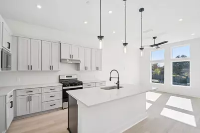 200 W 56th Street #5102, Austin, TX 78751 - Photo 5