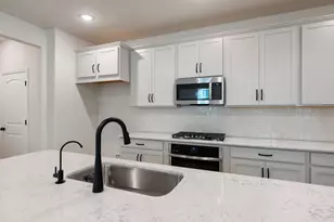 116 Clover Bnd, Liberty Hill, TX 78642 - Photo 15